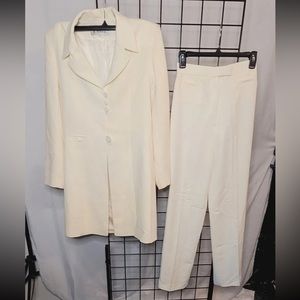 Le Chateau Set Pants & Coat Beige Size 1 Lining On Top